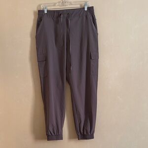 Women's Cargo Pants - Chocolate Brown EUC